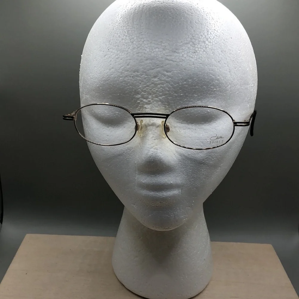 Vintage CAZAL Germany Mod1142 49-20-135 Oval Gold Full Rim Glasses Classy
